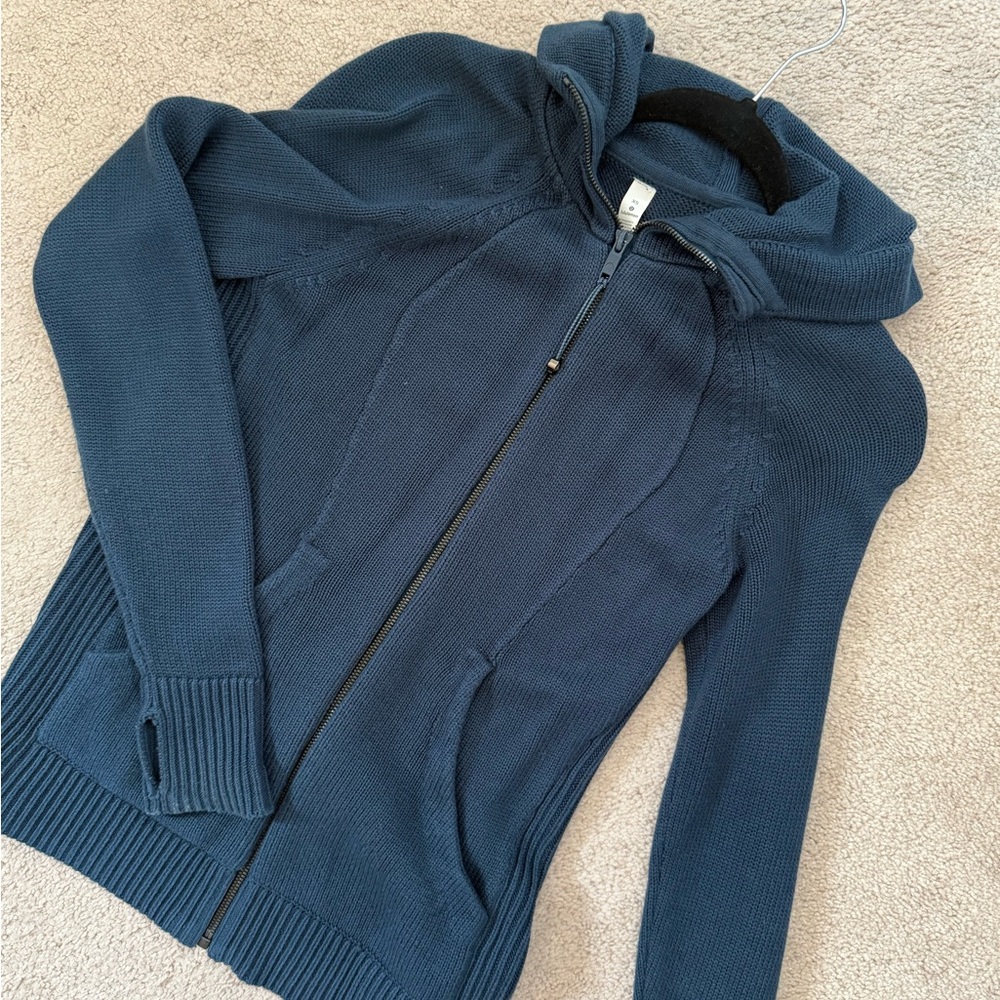 Lululemon Women’s Navy Zip-Front Hooded Sweater